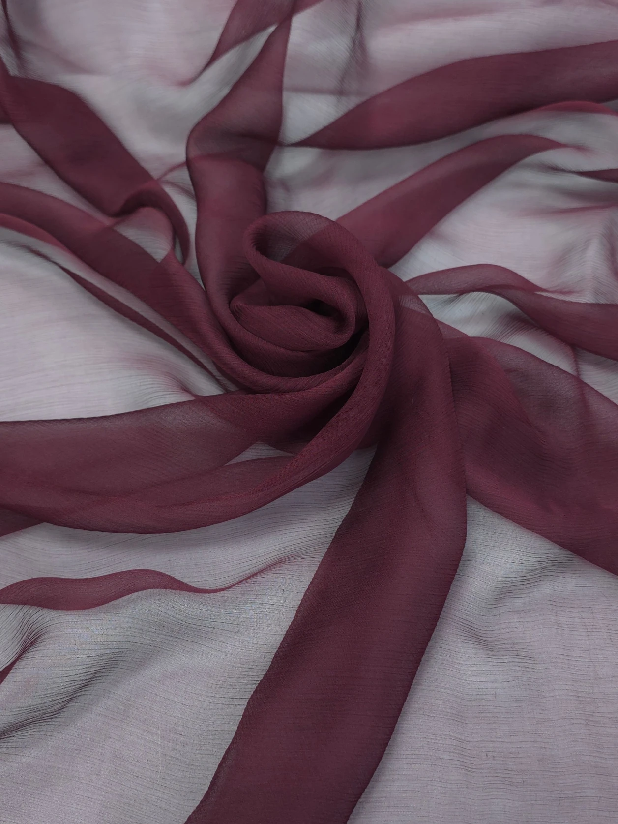 Mousse de matase naturala Burgundy Velvet